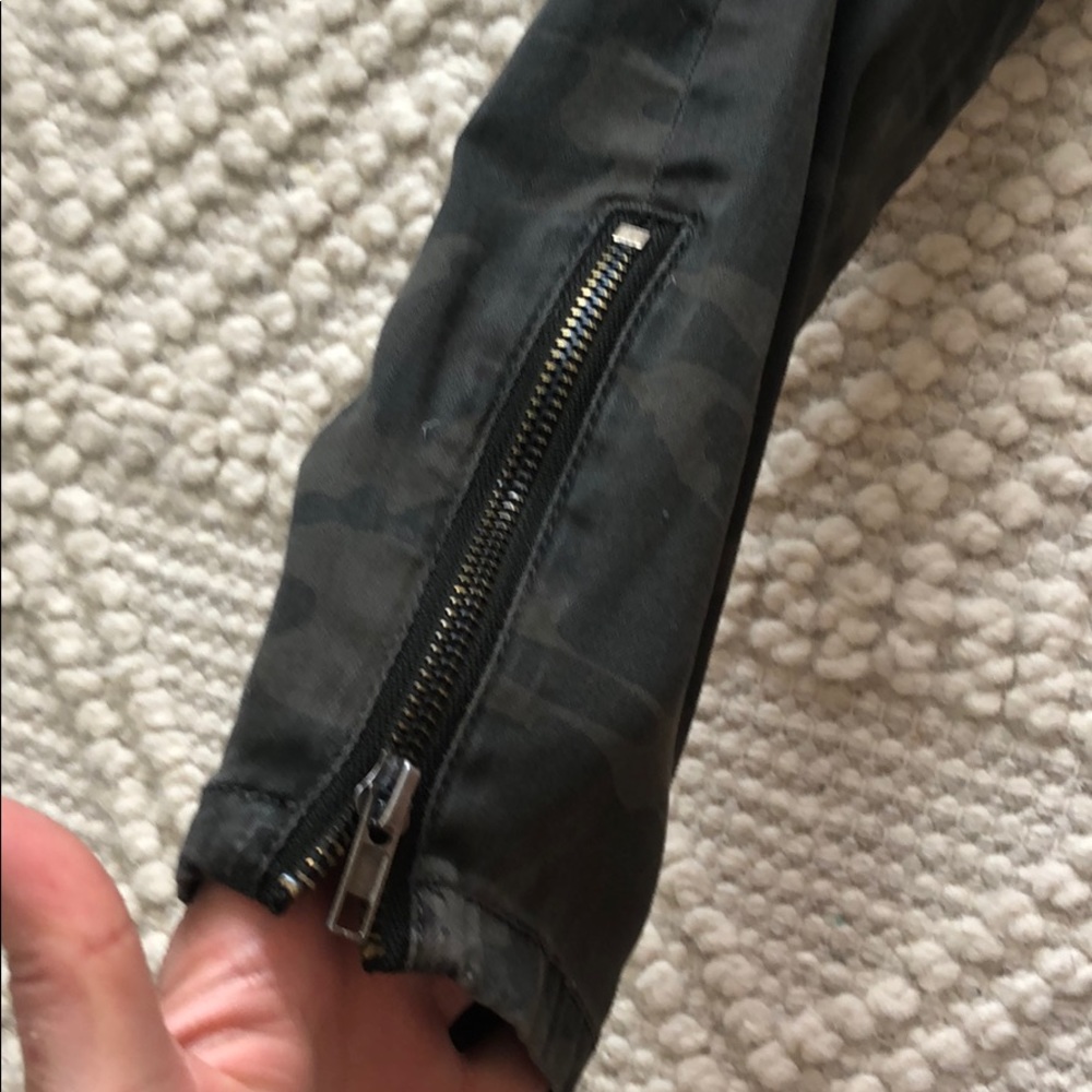 Camo zipper ankle crop jeans - Picture 4 of 6